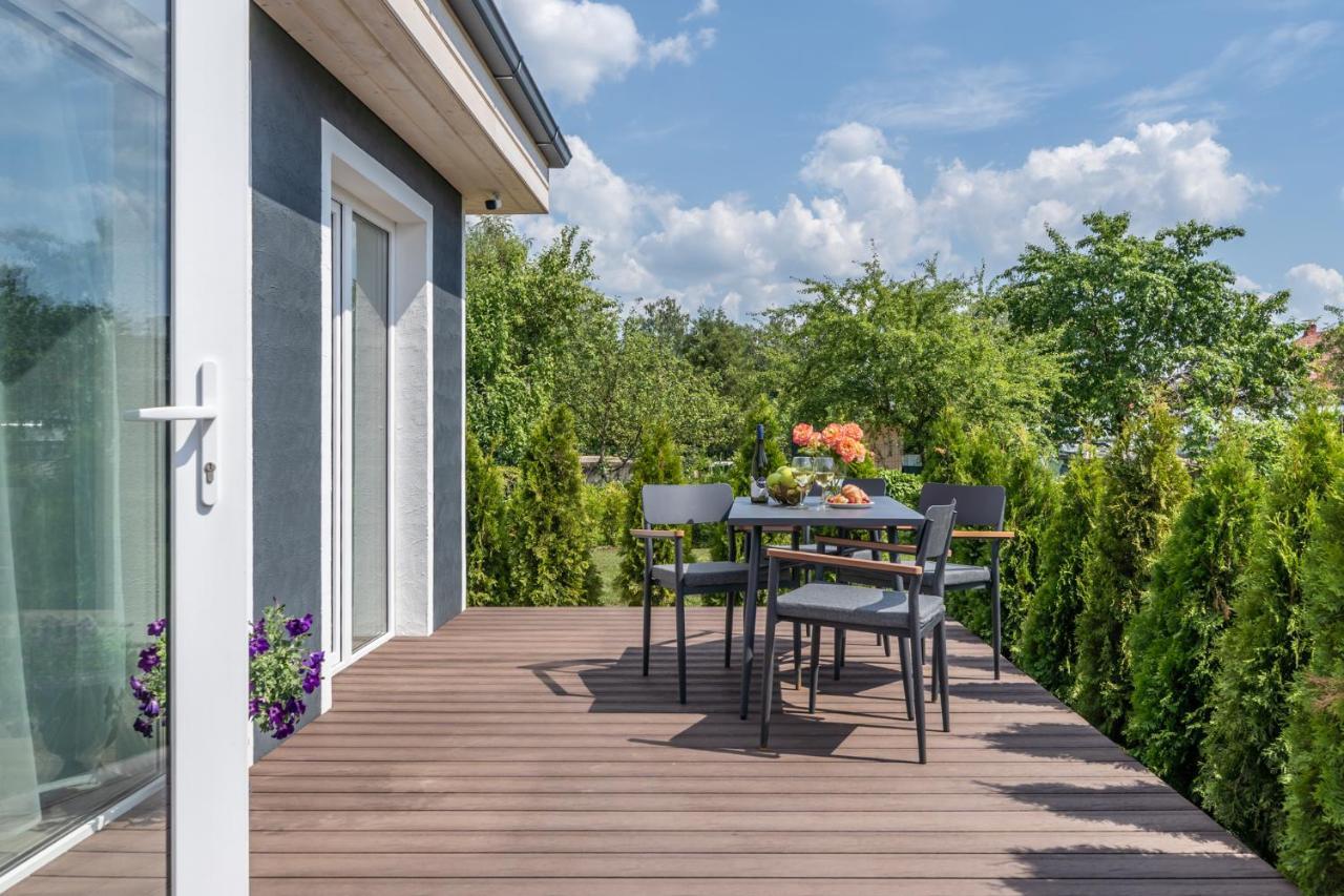 Family Garden House With Free Private Parking & Playground Villa Rīga Exterior foto